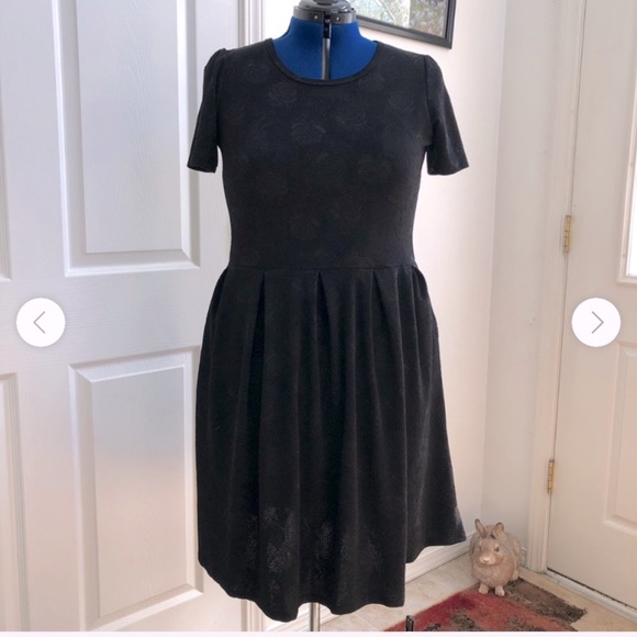 NWT Lularoe Amelia Elegant Black Cherry Rose Embossed A-line Fit & Flare pockets - Picture 7 of 16